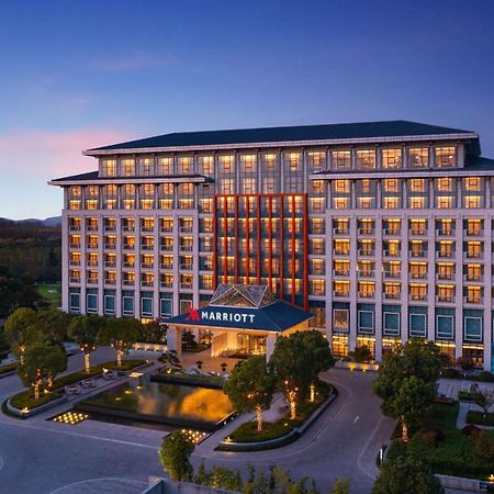 Wuxi Marriott Hotel Lihu Lake Экстерьер фото