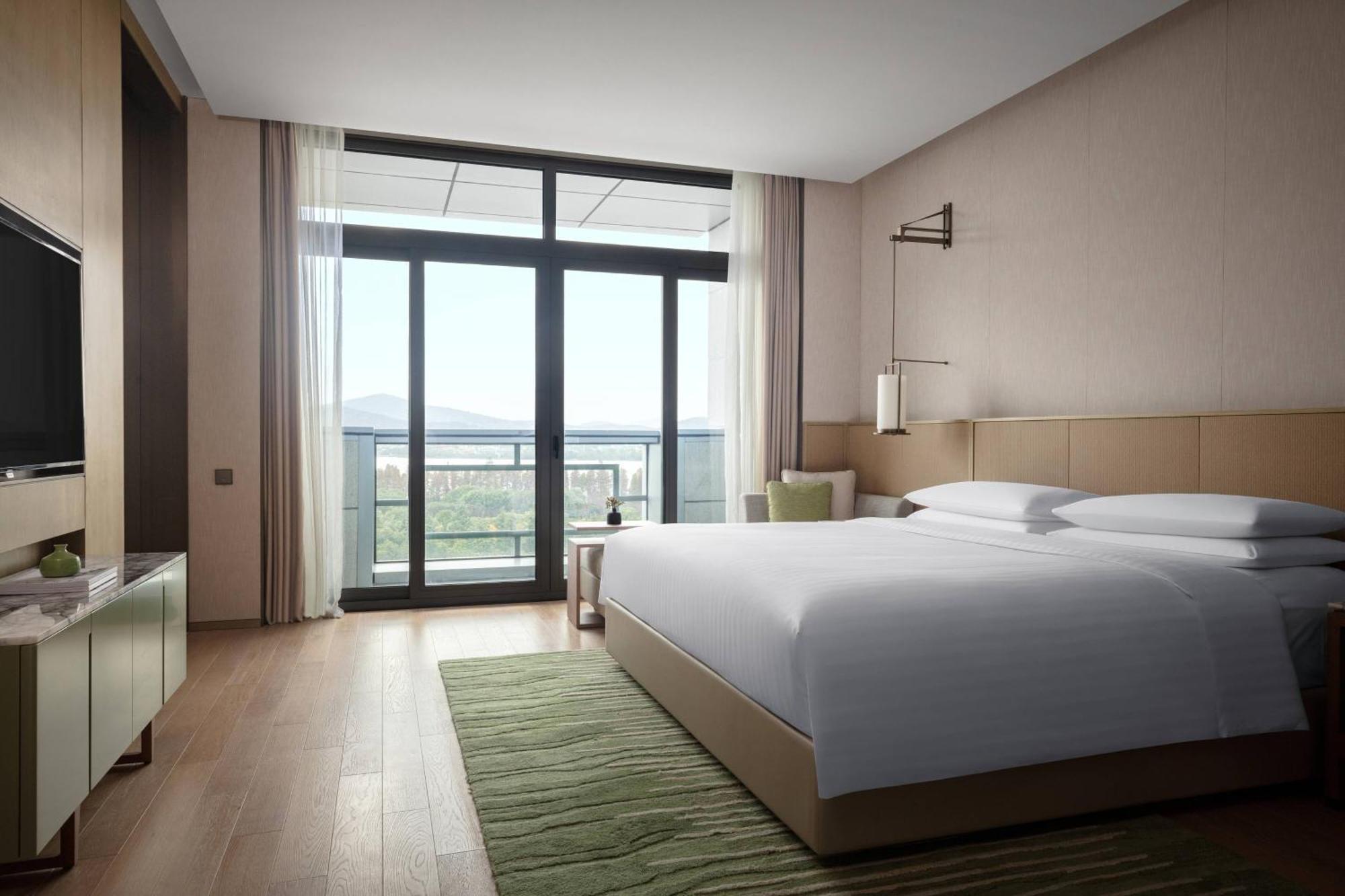 Wuxi Marriott Hotel Lihu Lake Экстерьер фото