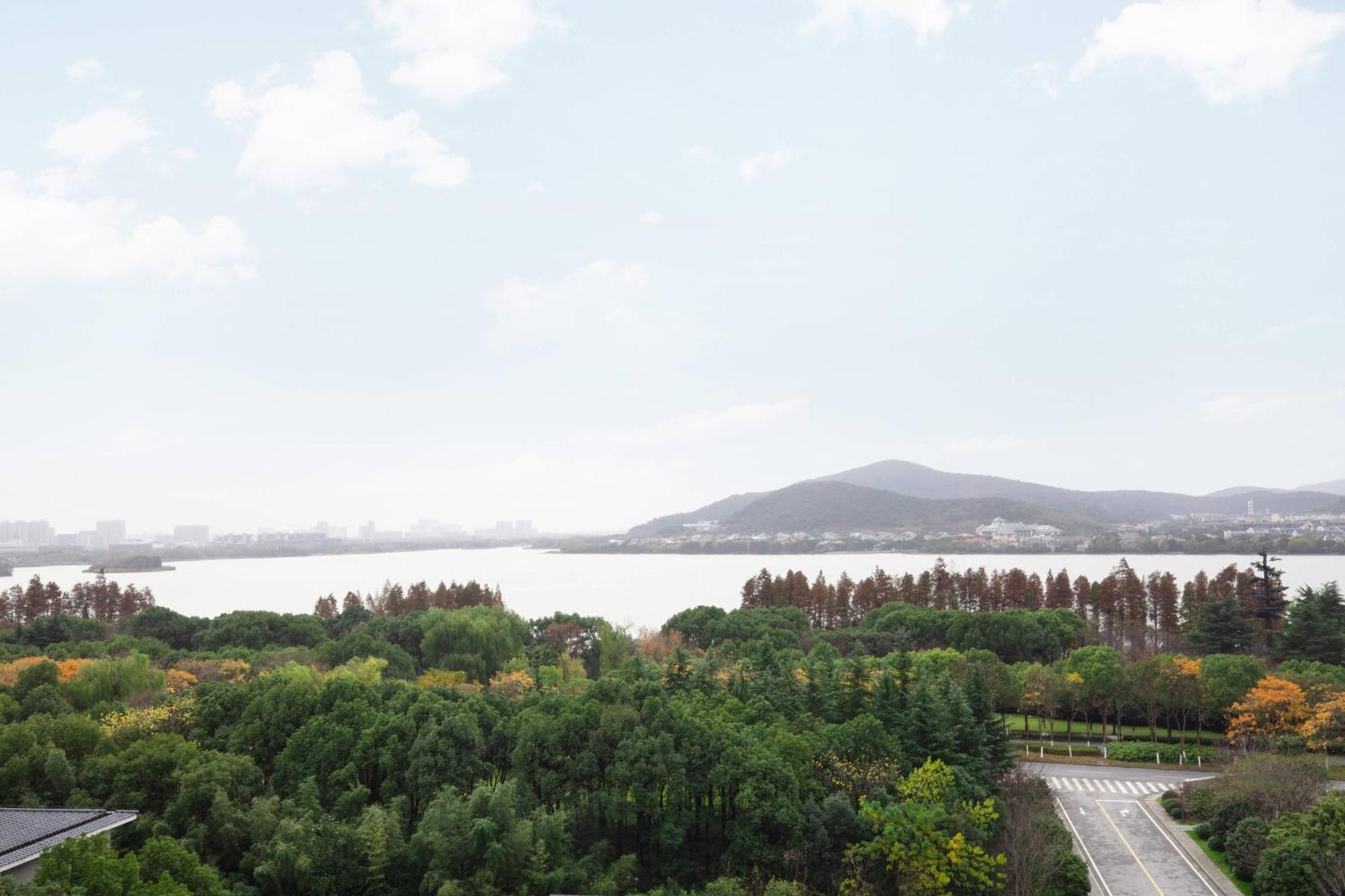 Wuxi Marriott Hotel Lihu Lake Экстерьер фото