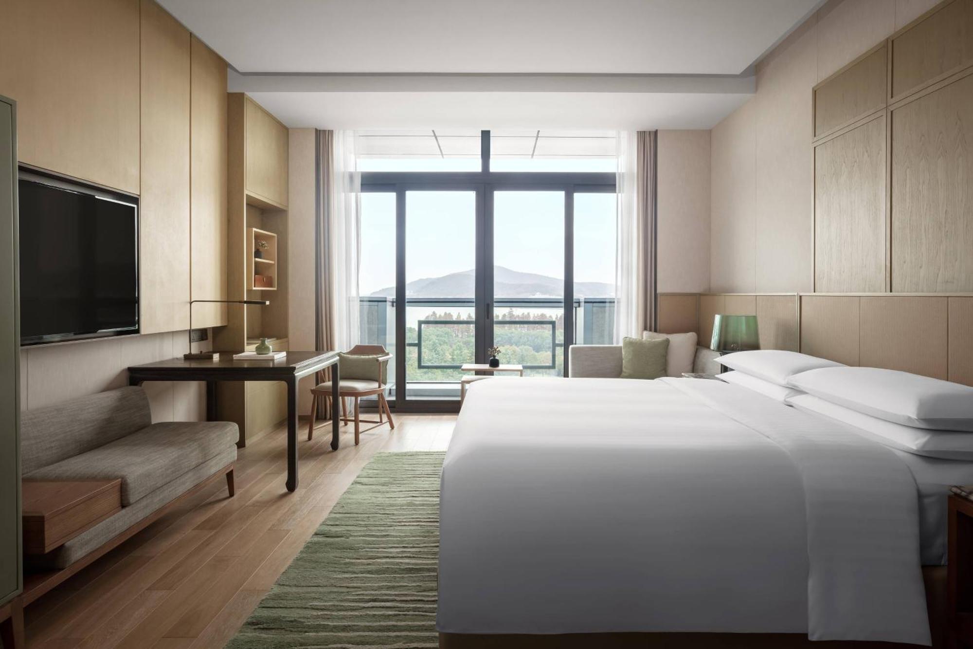 Wuxi Marriott Hotel Lihu Lake Экстерьер фото
